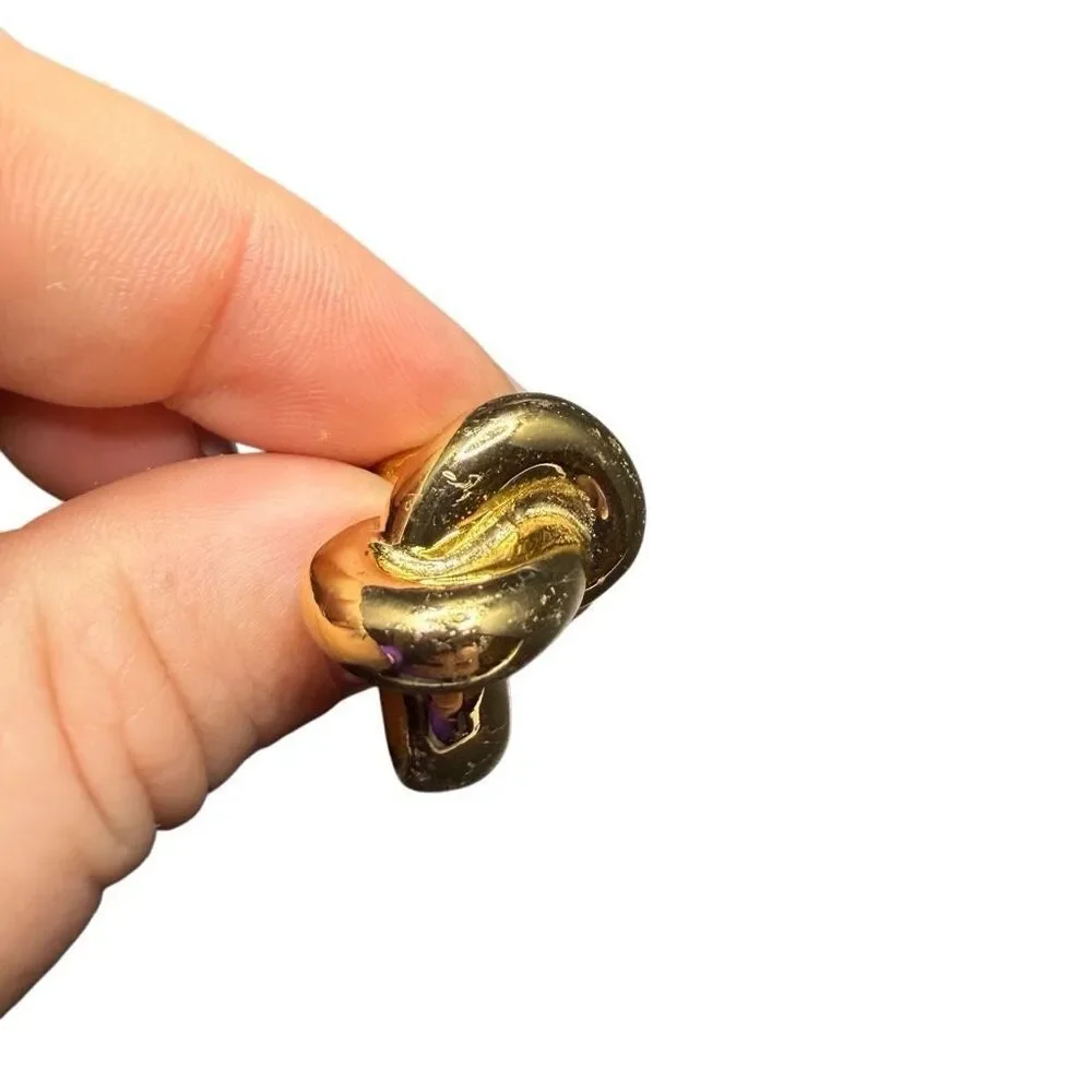 Ann Taylor gold love knot ring- size 7